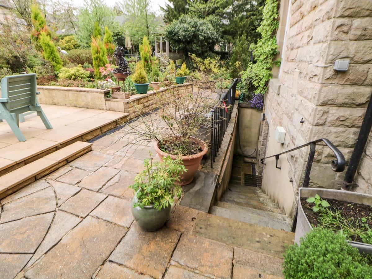 Garden Apartment *