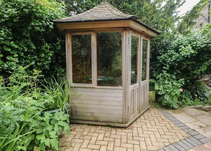 Garden Apartment
